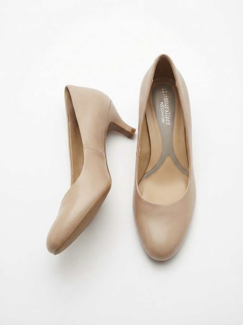 Naturalizer Marianne Nude Leather Kitten Heel Pumps Comfort Shoes Size 8.5 as-is